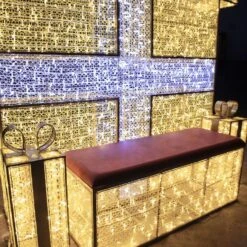 9.10' 3D Christmas Present - Photo Op Display 17 9.10' 3D Christmas Present - Photo Op Display -Twinkly Trees Shop 3d 11028 b