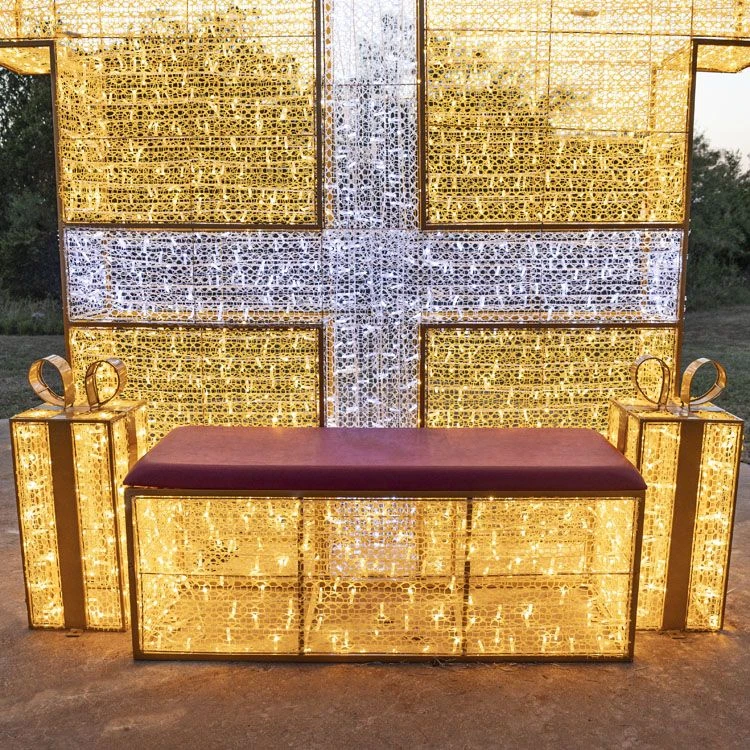 9.10' 3D Christmas Present - Photo Op Display 7 9.10' 3D Christmas Present - Photo Op Display - Image 7